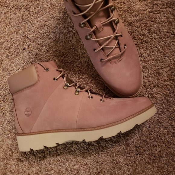 🆕Women's  Timberland boots. - Picture 2 of 7